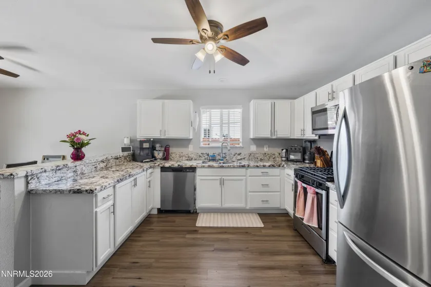 5950 Sunrose, Sun Valley, Nevada 89433, 3 Bedrooms Bedrooms, ,2 BathroomsBathrooms,Residential,Residential,Sunrose,260003518