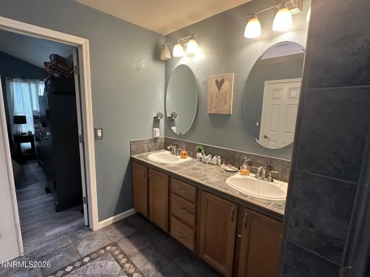 500 Cambridge, Carson City, Nevada 89701, 3 Bedrooms Bedrooms, ,2 BathroomsBathrooms,Residential,Residential,Cambridge,260001494