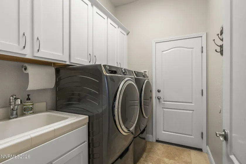 10679 Autumn Walk, Reno, Nevada 89521, 4 Bedrooms Bedrooms, ,3 BathroomsBathrooms,Residential,Residential,Autumn Walk,260003521