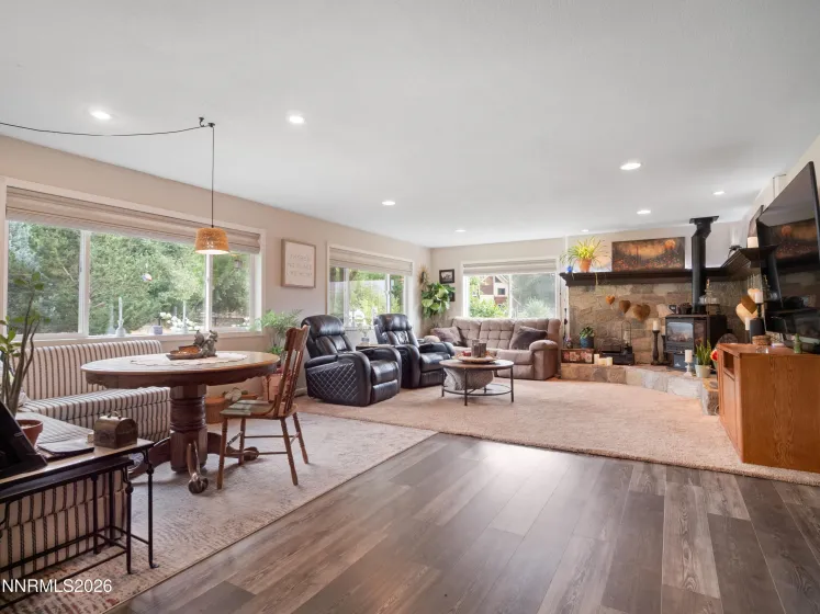 1238 Centerville, Gardnerville, Nevada 89460, 3 Bedrooms Bedrooms, ,2 BathroomsBathrooms,Residential,Residential,Centerville,260000815