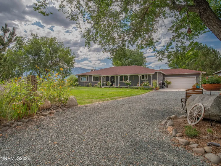 1238 Centerville, Gardnerville, Nevada 89460, 3 Bedrooms Bedrooms, ,2 BathroomsBathrooms,Residential,Residential,Centerville,260000815