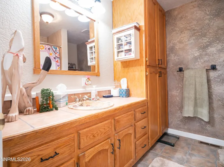 1238 Centerville, Gardnerville, Nevada 89460, 3 Bedrooms Bedrooms, ,2 BathroomsBathrooms,Residential,Residential,Centerville,260000815