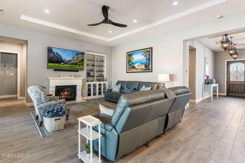 9709 Terraspar, Reno, Nevada 89521, 4 Bedrooms Bedrooms, ,5 BathroomsBathrooms,Residential,Residential,Terraspar,260003524