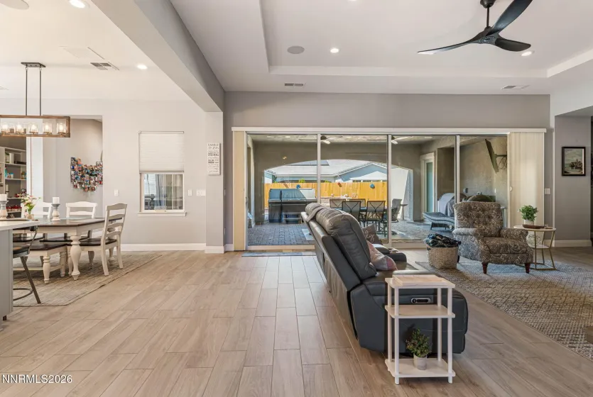 9709 Terraspar, Reno, Nevada 89521, 4 Bedrooms Bedrooms, ,5 BathroomsBathrooms,Residential,Residential,Terraspar,260003524