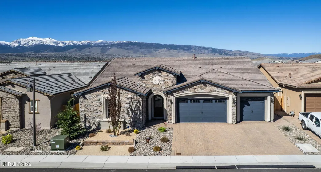 9709 Terraspar, Reno, Nevada 89521, 4 Bedrooms Bedrooms, ,5 BathroomsBathrooms,Residential,Residential,Terraspar,260003524