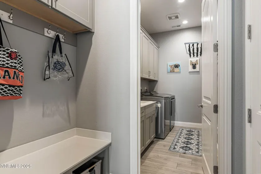 9709 Terraspar, Reno, Nevada 89521, 4 Bedrooms Bedrooms, ,5 BathroomsBathrooms,Residential,Residential,Terraspar,260003524