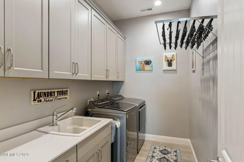 9709 Terraspar, Reno, Nevada 89521, 4 Bedrooms Bedrooms, ,5 BathroomsBathrooms,Residential,Residential,Terraspar,260003524