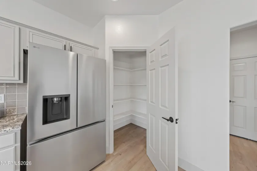 9561 Black Bear, Reno, Nevada 89506, 4 Bedrooms Bedrooms, ,3 BathroomsBathrooms,Residential,Residential,Black Bear,260003526