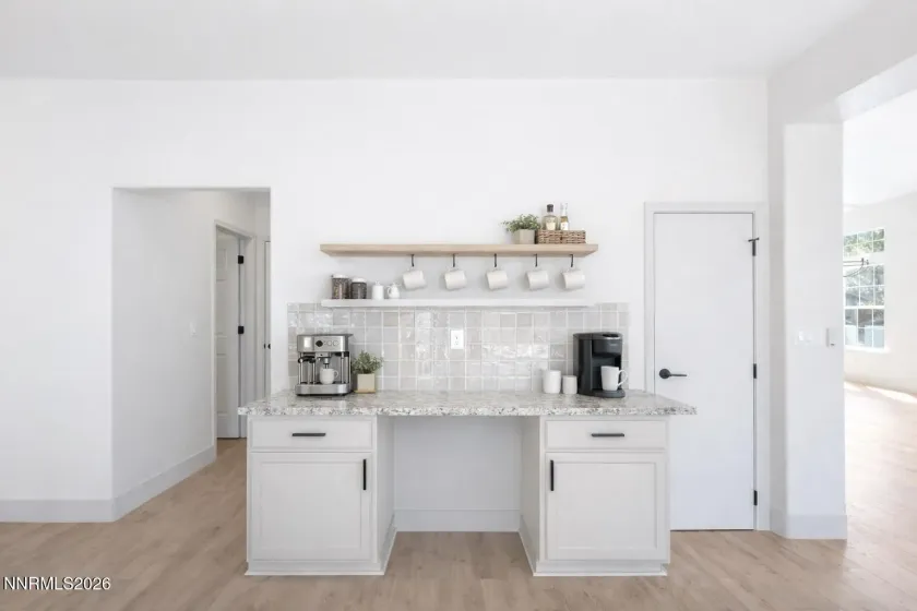 9561 Black Bear, Reno, Nevada 89506, 4 Bedrooms Bedrooms, ,3 BathroomsBathrooms,Residential,Residential,Black Bear,260003526