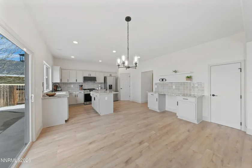 9561 Black Bear, Reno, Nevada 89506, 4 Bedrooms Bedrooms, ,3 BathroomsBathrooms,Residential,Residential,Black Bear,260003526