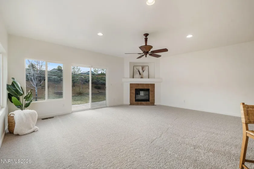 7593 Gold, Reno, Nevada 89506, 3 Bedrooms Bedrooms, ,2 BathroomsBathrooms,Residential,Residential,Gold,260003527