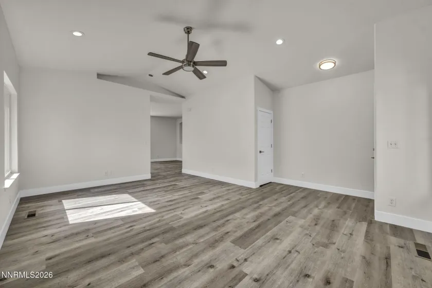 770 Golden Valley, Reno, Nevada 89506, 3 Bedrooms Bedrooms, ,2 BathroomsBathrooms,Residential,Residential,Golden Valley,260003529