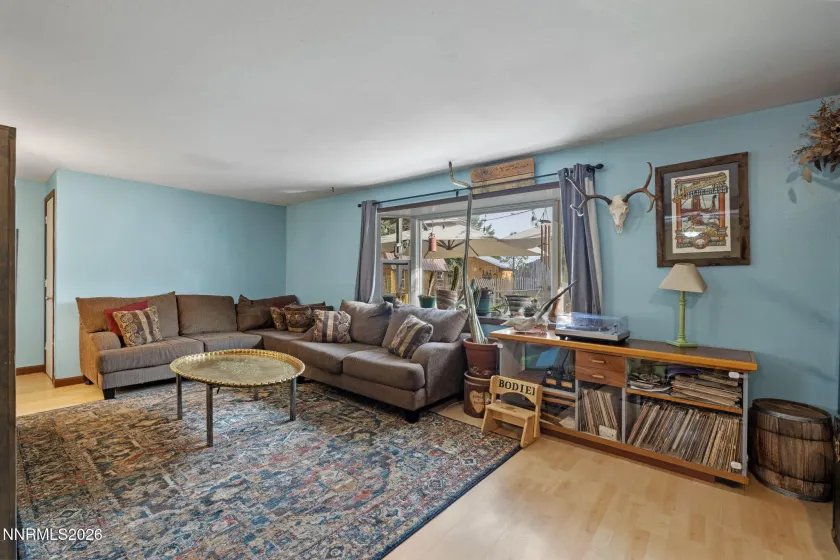 2060 Carlin, Reno, Nevada 89503, 3 Bedrooms Bedrooms, ,2 BathroomsBathrooms,Residential,Residential,Carlin,260003533