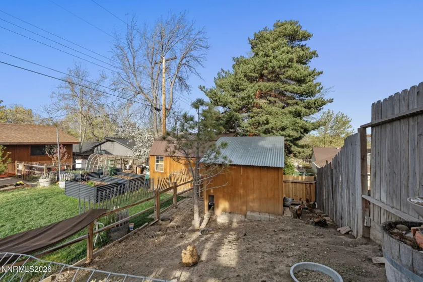 2060 Carlin, Reno, Nevada 89503, 3 Bedrooms Bedrooms, ,2 BathroomsBathrooms,Residential,Residential,Carlin,260003533