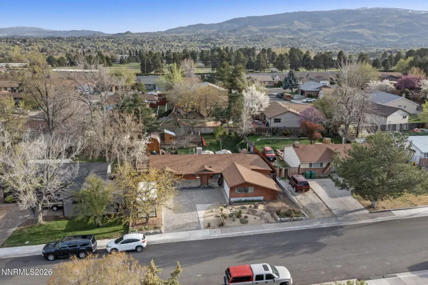 2060 Carlin, Reno, Nevada 89503, 3 Bedrooms Bedrooms, ,2 BathroomsBathrooms,Residential,Residential,Carlin,260003533