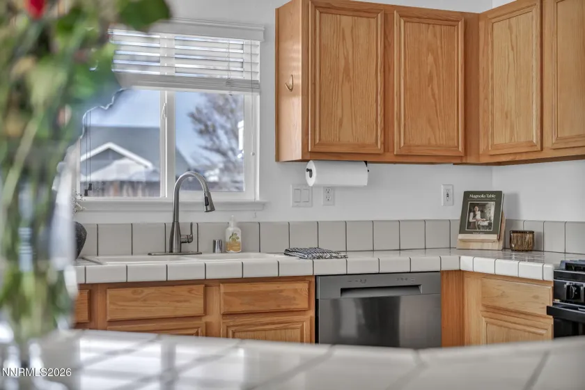 1442 Rosy Finch, Sparks, Nevada 89441, 3 Bedrooms Bedrooms, ,2 BathroomsBathrooms,Residential,Residential,Rosy Finch,260003532