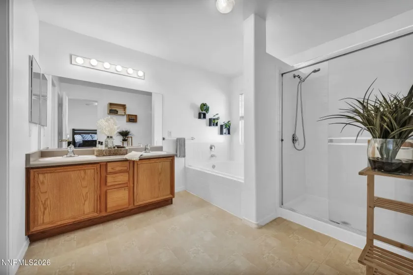 1442 Rosy Finch, Sparks, Nevada 89441, 3 Bedrooms Bedrooms, ,2 BathroomsBathrooms,Residential,Residential,Rosy Finch,260003532