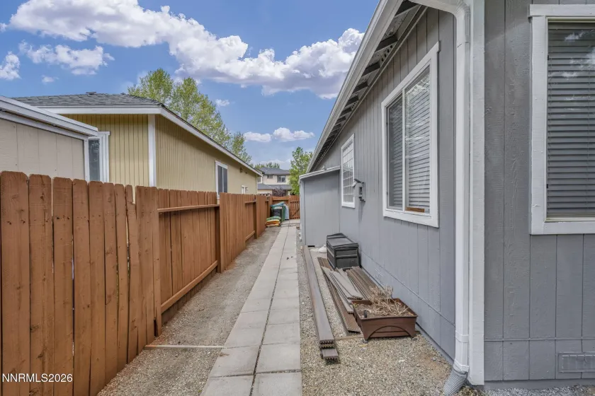 7442 Celeste, Reno, Nevada 89511, 3 Bedrooms Bedrooms, ,2 BathroomsBathrooms,Residential,Residential,Celeste,260003538