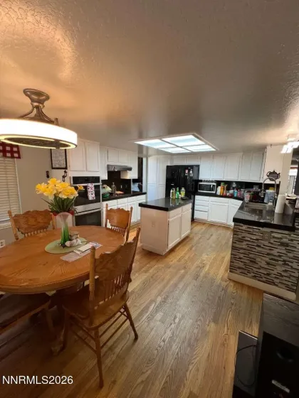 6607 Enchanted Valley, Reno, Nevada 89523, 5 Bedrooms Bedrooms, ,3 BathroomsBathrooms,Residential,Residential,Enchanted Valley,260003541