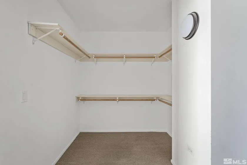 255 Sierra, Reno, Nevada 89501, 1 Bedroom Bedrooms, ,1 BathroomBathrooms,Residential,Residential,Sierra,260003554