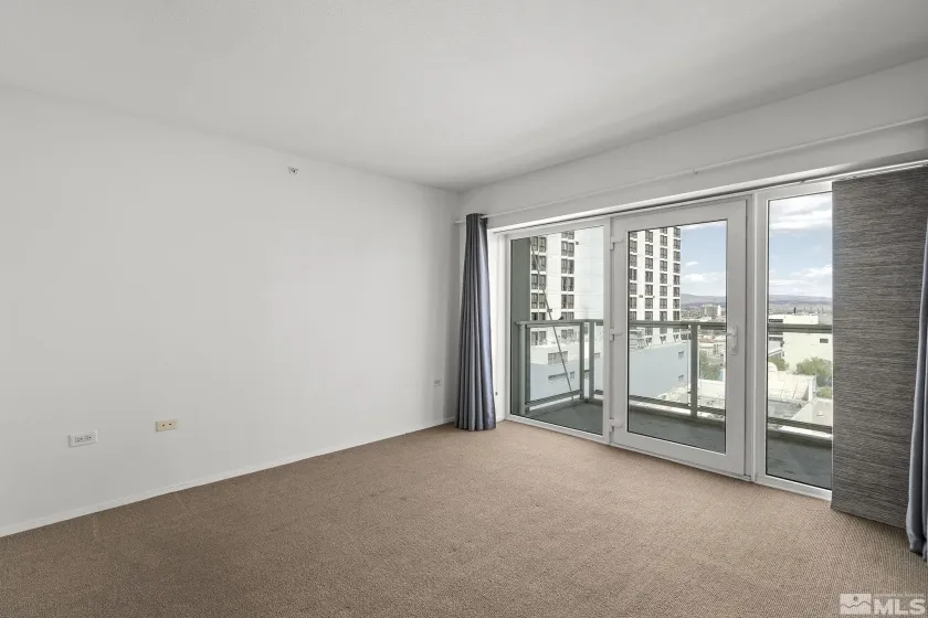 255 Sierra, Reno, Nevada 89501, 1 Bedroom Bedrooms, ,1 BathroomBathrooms,Residential,Residential,Sierra,260003554