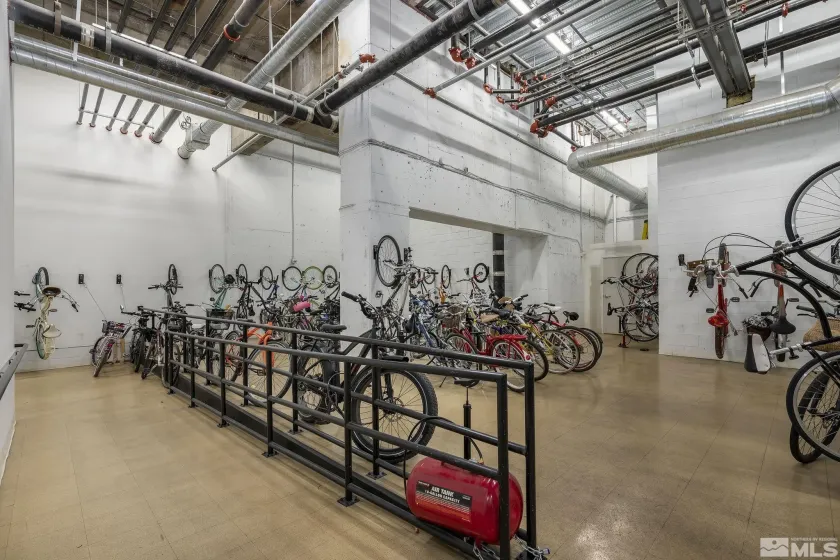 255 Sierra, Reno, Nevada 89501, 1 Bedroom Bedrooms, ,1 BathroomBathrooms,Residential,Residential,Sierra,260003554