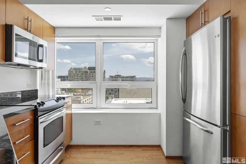 255 Sierra, Reno, Nevada 89501, 1 Bedroom Bedrooms, ,1 BathroomBathrooms,Residential,Residential,Sierra,260003554