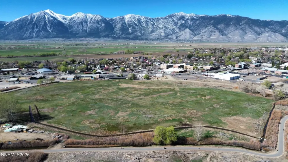 1597 Us Highway 395, Minden, Nevada 89423, ,Commercial Sale,Residential,Us Highway 395,260003553