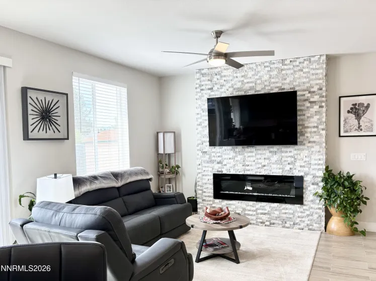 504 Cardiff, Spanish Springs, Nevada 89441, 3 Bedrooms Bedrooms, ,2 BathroomsBathrooms,Residential,Residential,Cardiff,260003559