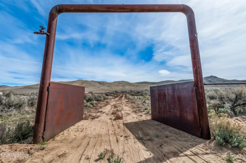 15700 Dry Valley, Reno, Nevada 89508, ,Land,Residential,Dry Valley,260003561