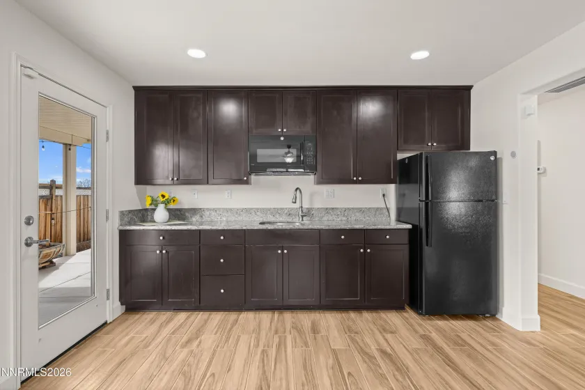 7423 Comet, Sparks, Nevada 89436, 4 Bedrooms Bedrooms, ,3 BathroomsBathrooms,Residential,Residential,Comet,260003563