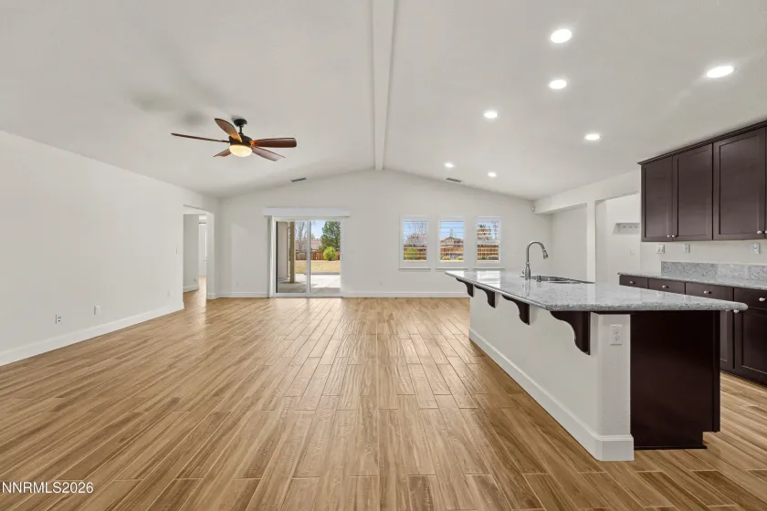 7423 Comet, Sparks, Nevada 89436, 4 Bedrooms Bedrooms, ,3 BathroomsBathrooms,Residential,Residential,Comet,260003563