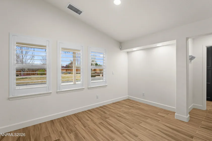 7423 Comet, Sparks, Nevada 89436, 4 Bedrooms Bedrooms, ,3 BathroomsBathrooms,Residential,Residential,Comet,260003563