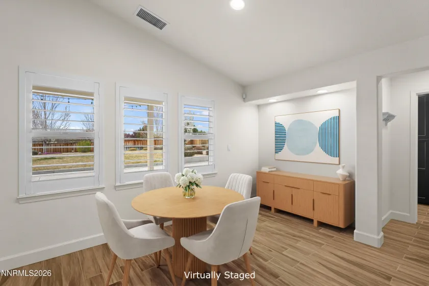 7423 Comet, Sparks, Nevada 89436, 4 Bedrooms Bedrooms, ,3 BathroomsBathrooms,Residential,Residential,Comet,260003563