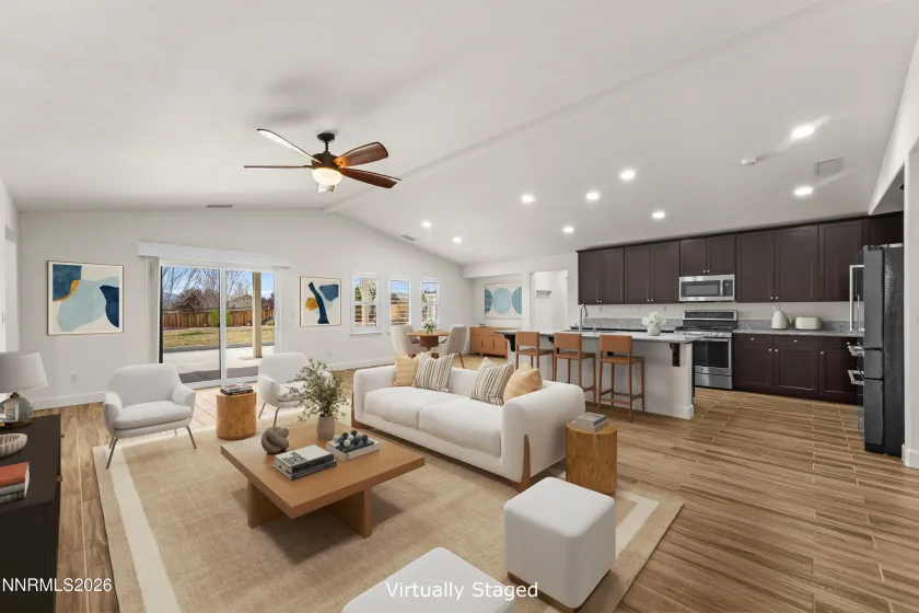 7423 Comet, Sparks, Nevada 89436, 4 Bedrooms Bedrooms, ,3 BathroomsBathrooms,Residential,Residential,Comet,260003563