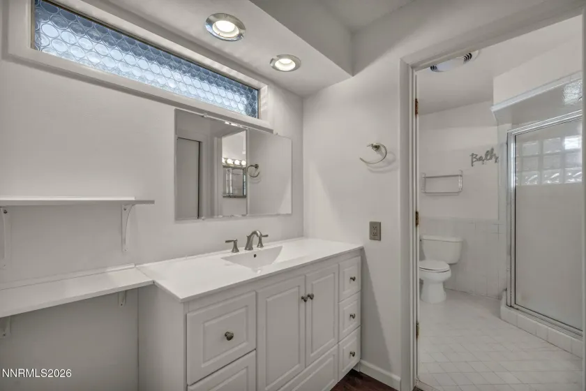 3325 Hidden Valley, Reno, Nevada 89502, 3 Bedrooms Bedrooms, ,3 BathroomsBathrooms,Residential,Residential,Hidden Valley,260003568