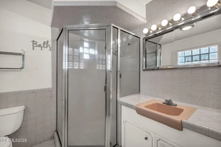 3325 Hidden Valley, Reno, Nevada 89502, 3 Bedrooms Bedrooms, ,3 BathroomsBathrooms,Residential,Residential,Hidden Valley,260003568