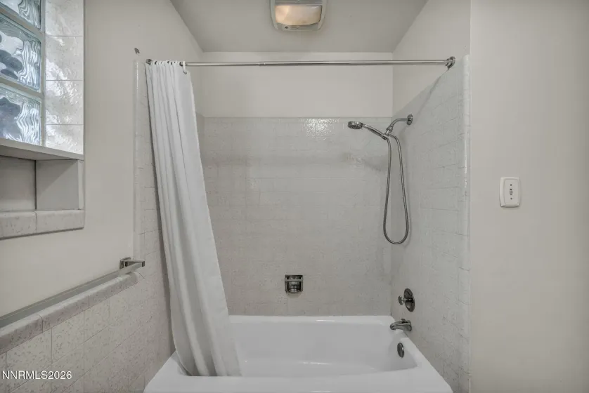 3325 Hidden Valley, Reno, Nevada 89502, 3 Bedrooms Bedrooms, ,3 BathroomsBathrooms,Residential,Residential,Hidden Valley,260003568