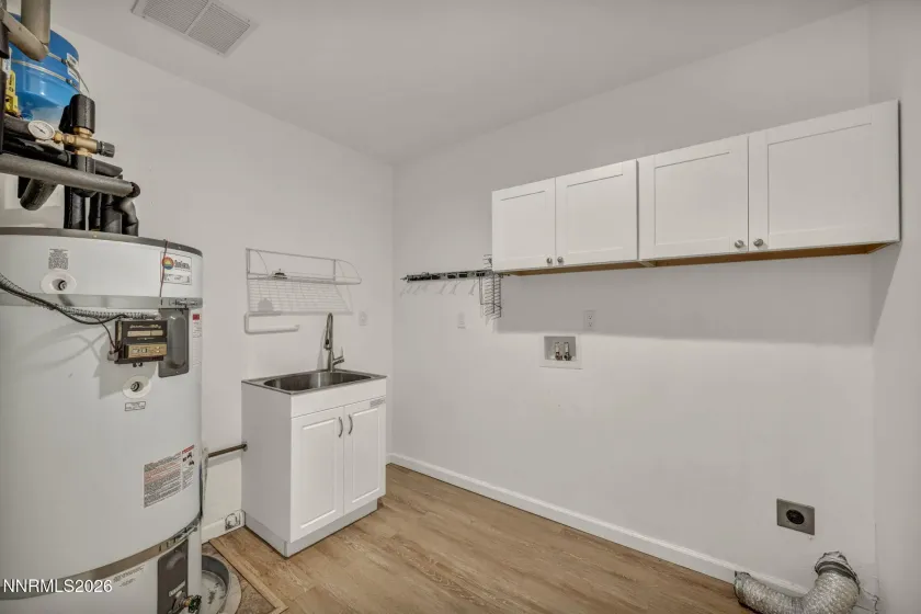 3325 Hidden Valley, Reno, Nevada 89502, 3 Bedrooms Bedrooms, ,3 BathroomsBathrooms,Residential,Residential,Hidden Valley,260003568