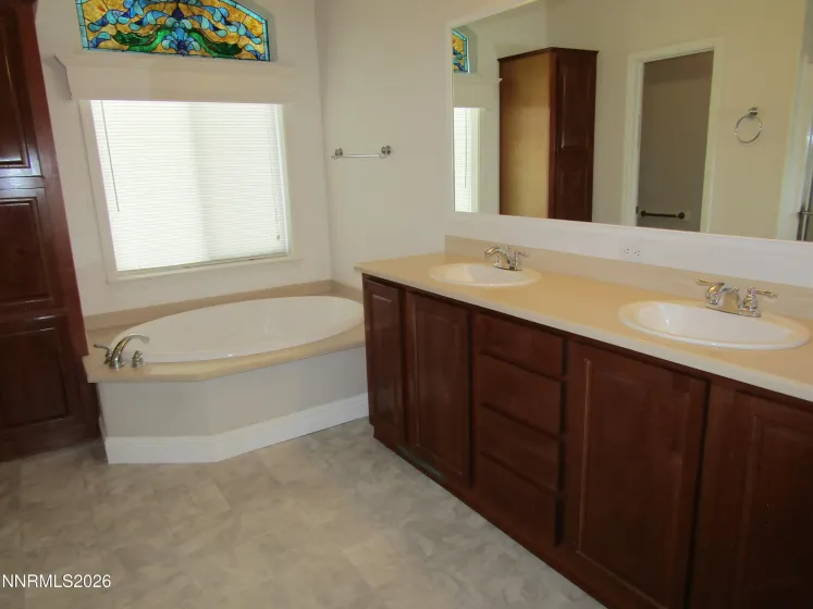 1 Calico Hills, Yerington, Nevada 89447, 3 Bedrooms Bedrooms, ,2 BathroomsBathrooms,Residential,Residential,Calico Hills,260003570