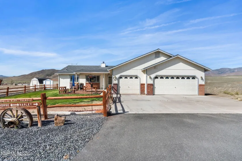 219 David, Stagecoach, Nevada 89429, 3 Bedrooms Bedrooms, ,2 BathroomsBathrooms,Residential,Residential,David,260003574