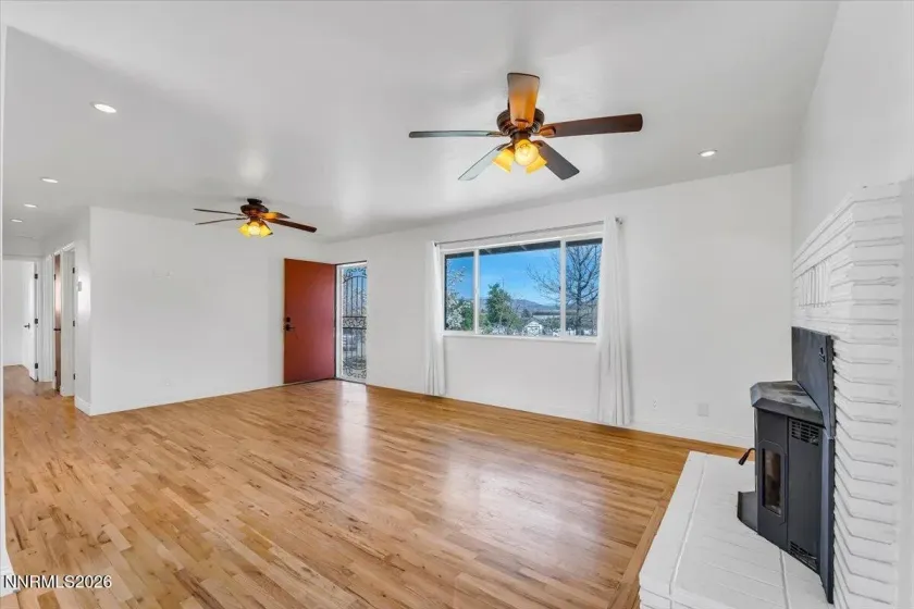 8704 Aquifer, Reno, Nevada 89506, 2 Bedrooms Bedrooms, ,2 BathroomsBathrooms,Residential,Residential,Aquifer,260003575