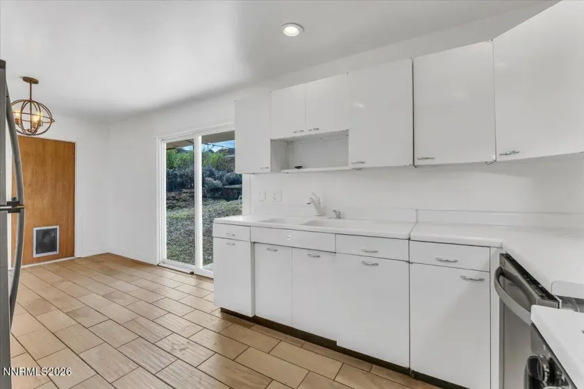 8704 Aquifer, Reno, Nevada 89506, 2 Bedrooms Bedrooms, ,2 BathroomsBathrooms,Residential,Residential,Aquifer,260003575