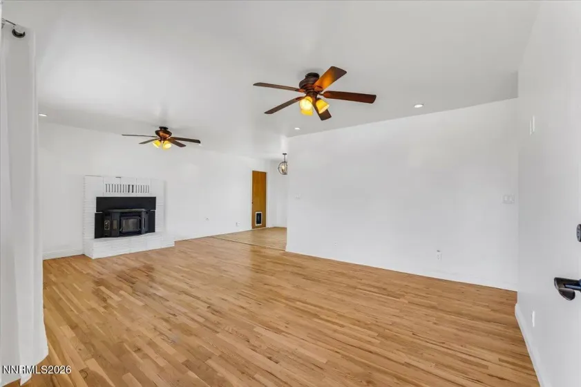 8704 Aquifer, Reno, Nevada 89506, 2 Bedrooms Bedrooms, ,2 BathroomsBathrooms,Residential,Residential,Aquifer,260003575