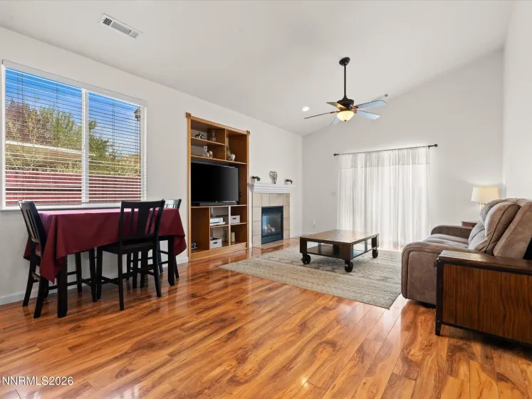 3822 Culpepper, Sparks, Nevada 89436, 3 Bedrooms Bedrooms, ,2 BathroomsBathrooms,Residential,Residential,Culpepper,260003576