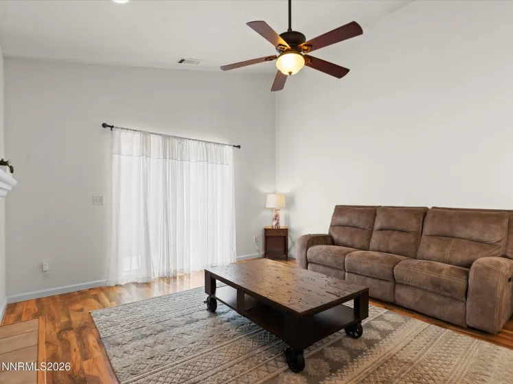 3822 Culpepper, Sparks, Nevada 89436, 3 Bedrooms Bedrooms, ,2 BathroomsBathrooms,Residential,Residential,Culpepper,260003576