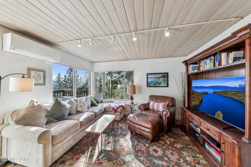 133 Holly, Stateline, Nevada 89449, 3 Bedrooms Bedrooms, ,3 BathroomsBathrooms,Residential,Residential,Holly,260003579