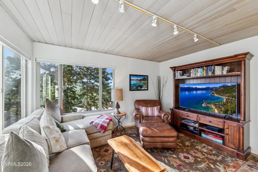 133 Holly, Stateline, Nevada 89449, 3 Bedrooms Bedrooms, ,3 BathroomsBathrooms,Residential,Residential,Holly,260003579