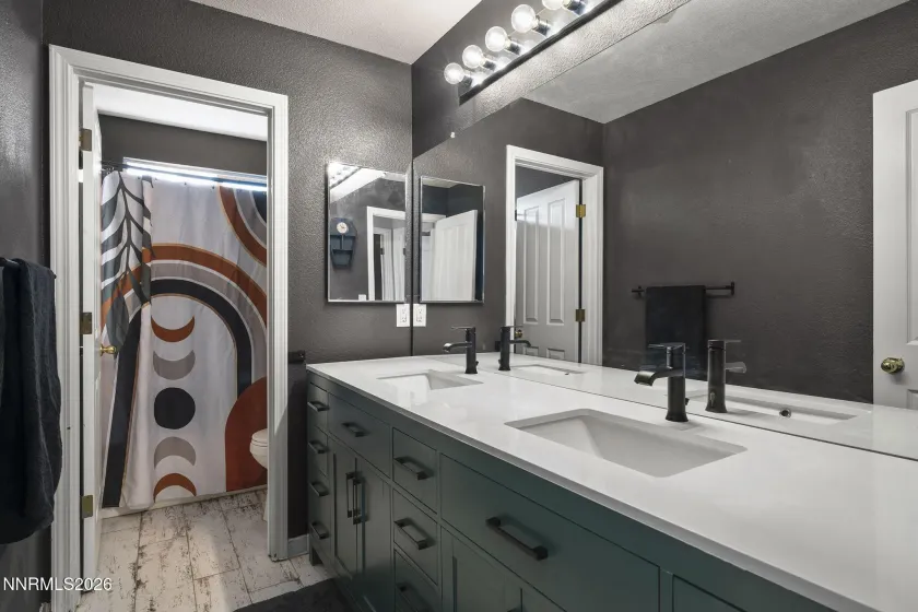 3854 Cloverbrook, Sparks, Nevada 89436, 4 Bedrooms Bedrooms, ,3 BathroomsBathrooms,Residential,Residential,Cloverbrook,260003584