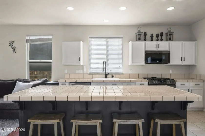 3854 Cloverbrook, Sparks, Nevada 89436, 4 Bedrooms Bedrooms, ,3 BathroomsBathrooms,Residential,Residential,Cloverbrook,260003584